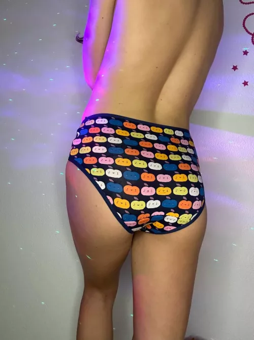 Just turned 18.. does my small ass make you hard? by Straight_Detective44