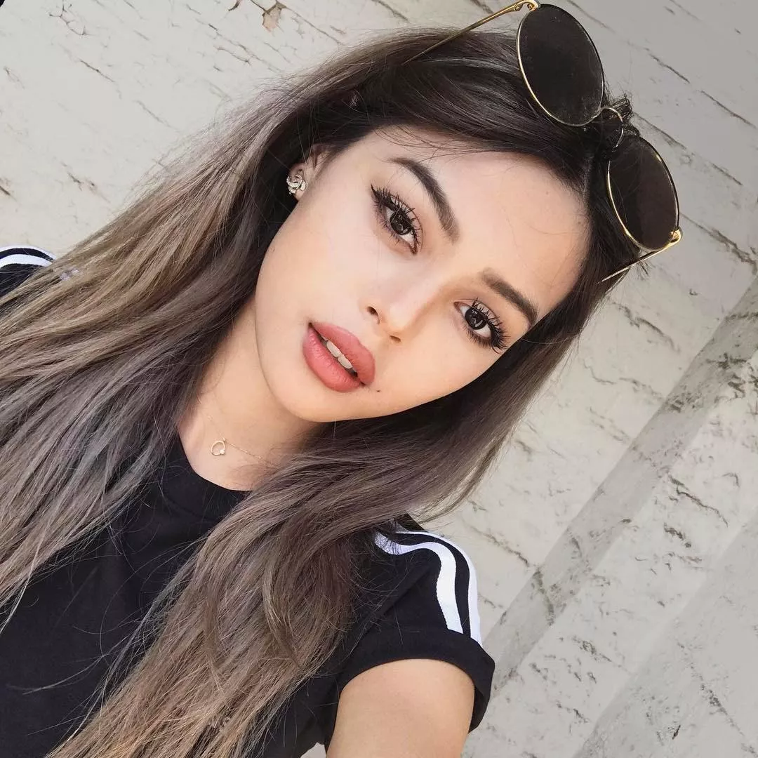 Lily Maymac posted by Suotrpip