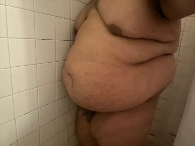 Lonely in this shower m4bbw by Ok-Inspector-1973