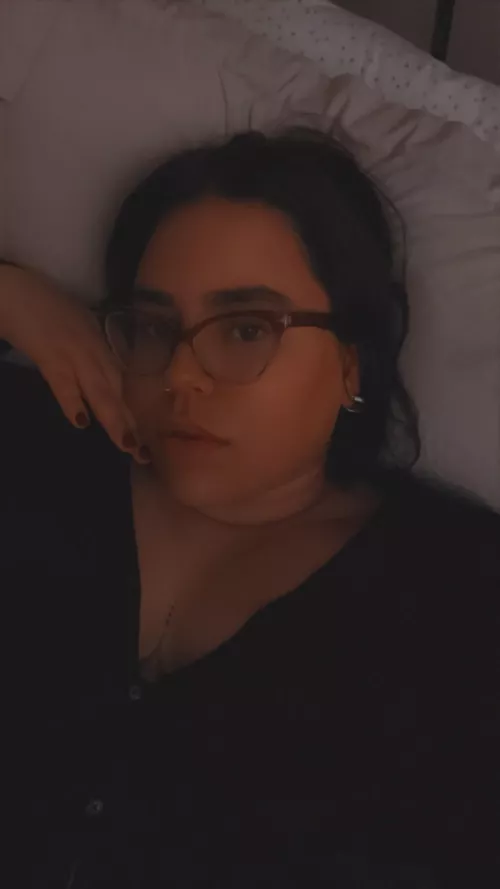 looking for a valentine 🖤 by craterlake444