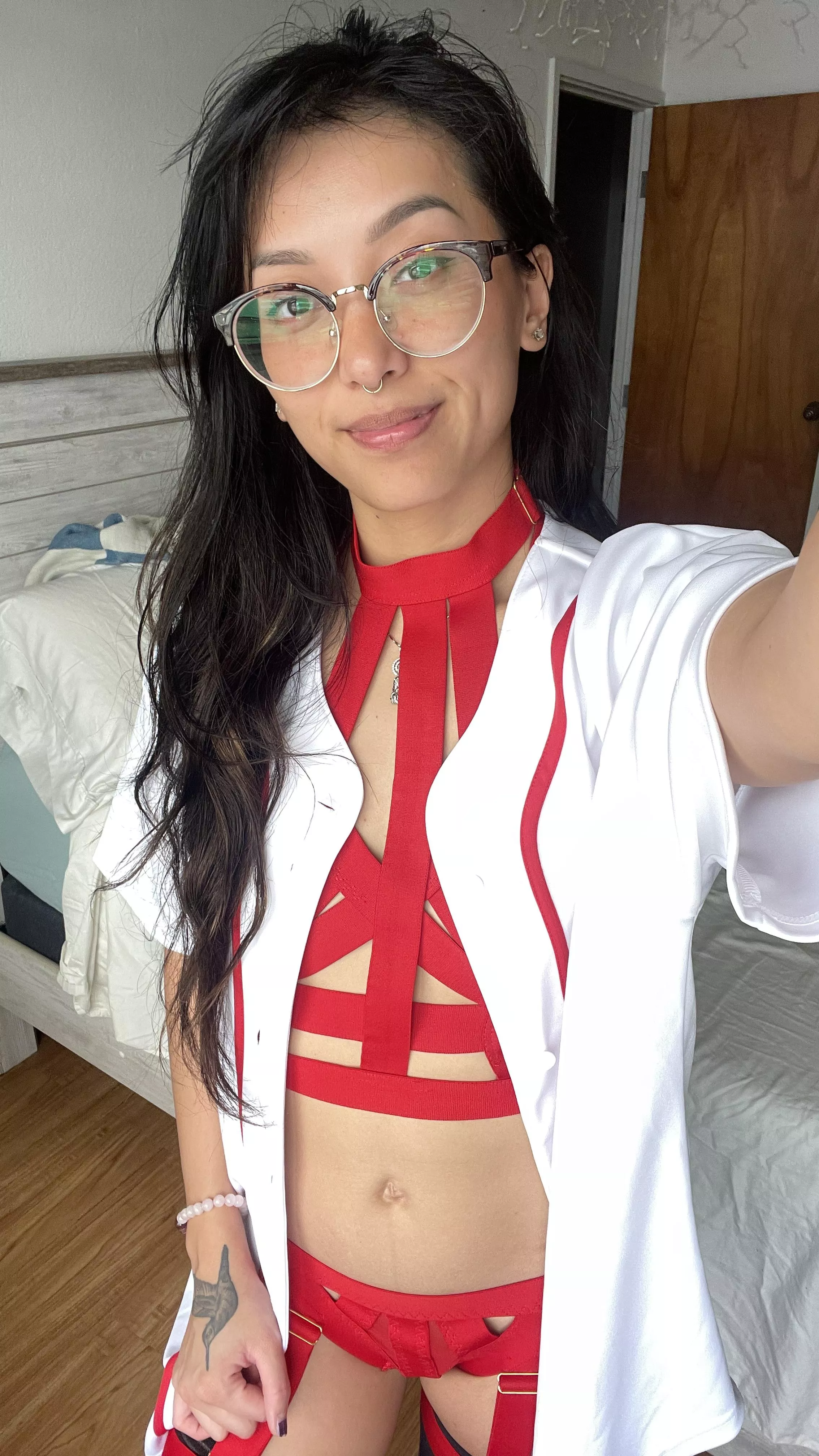 Loving the straps posted by SpanksAndCakes