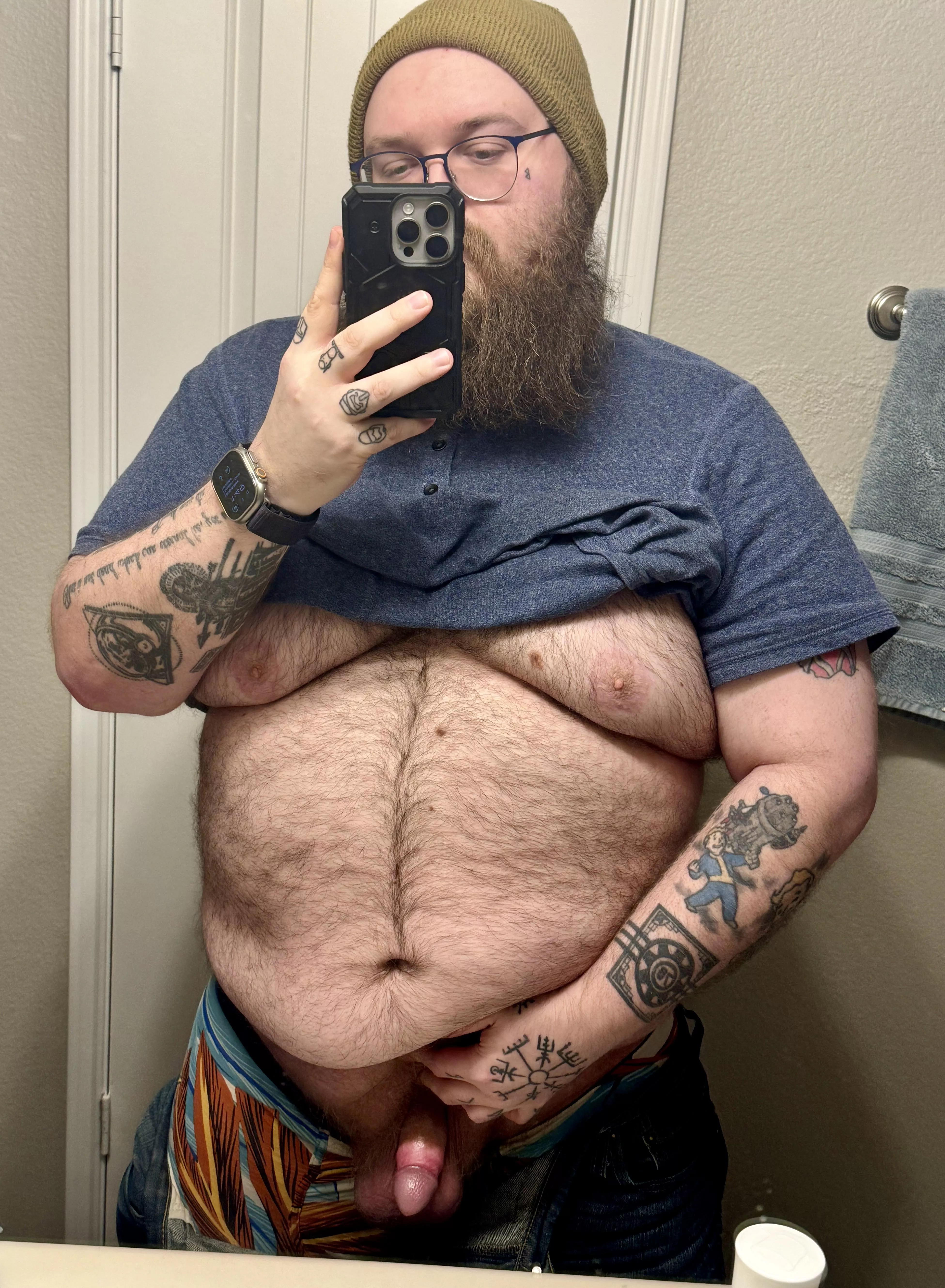 Maybe we could ✨vibe✨ for Valentine’s Day 👀 posted by Narrow_Spend8892