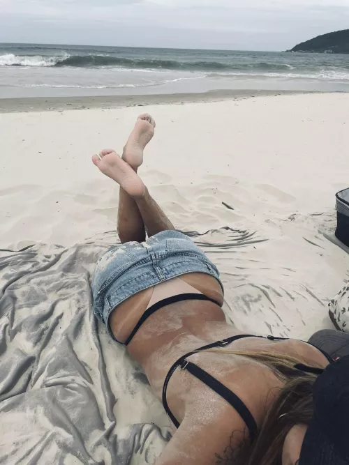 My pants were filled with sand by im_barby