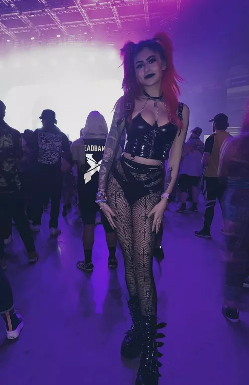 One more of the goth babe by BCNRIHoes