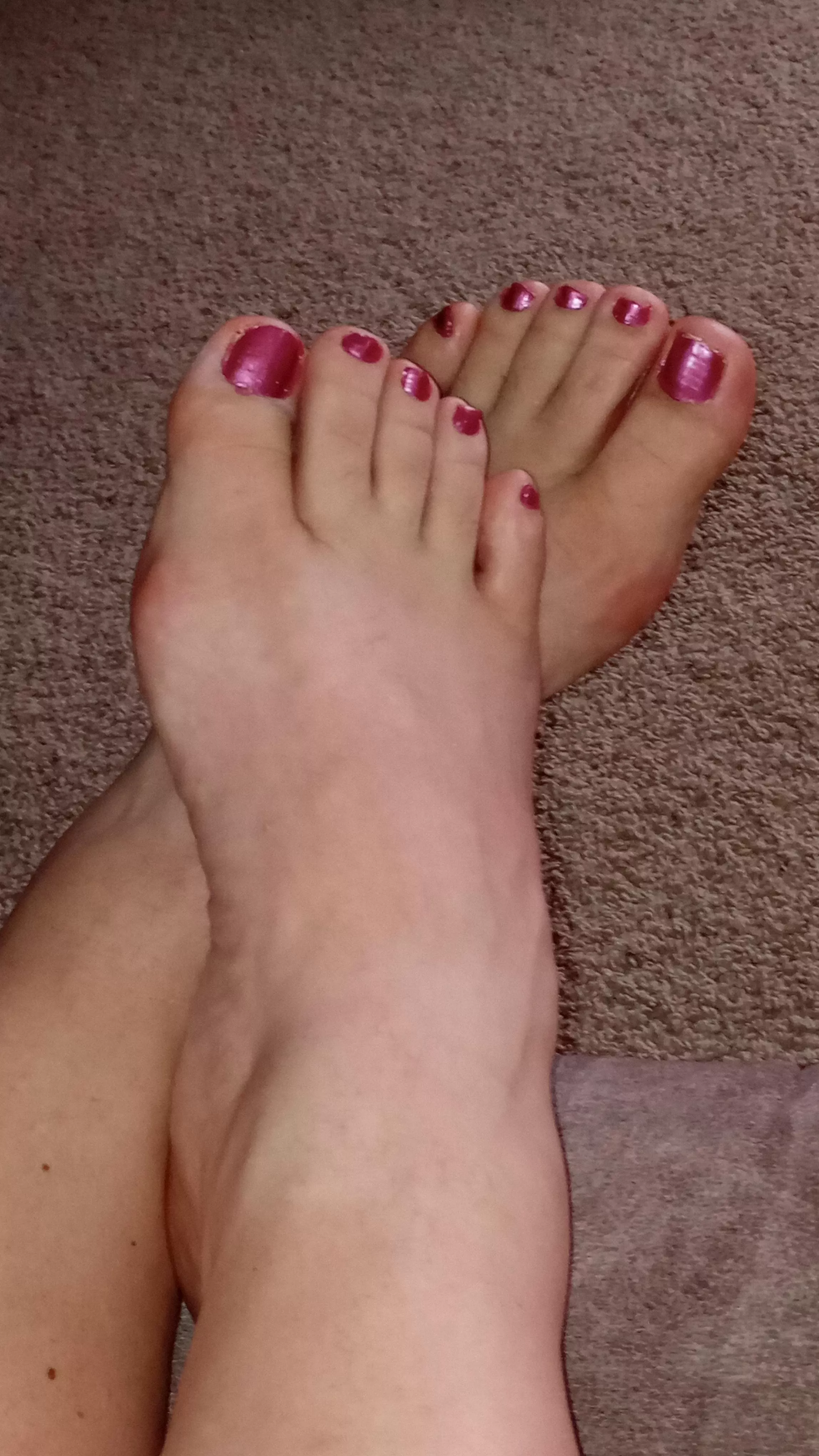 Opinion needed (oc) posted by WhiskeyAndThongs