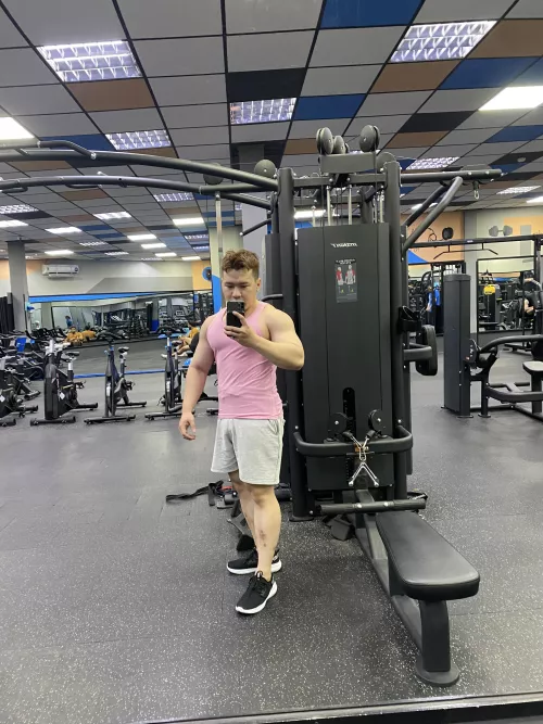 Pink for Valentine . My first post for Reddit by Louis061088