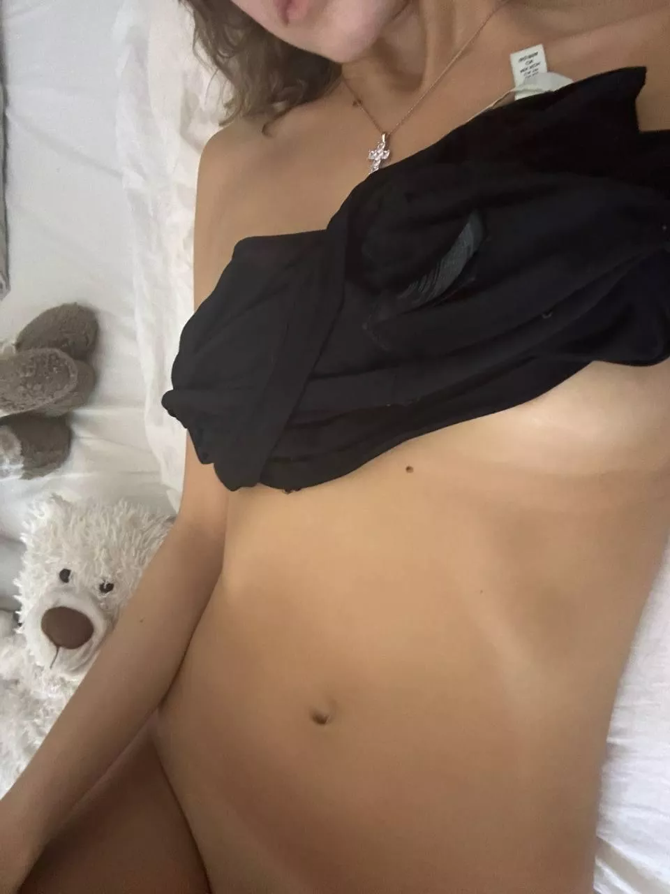 say 'yes' if you would accept my nudes ? posted by JammiePeyton