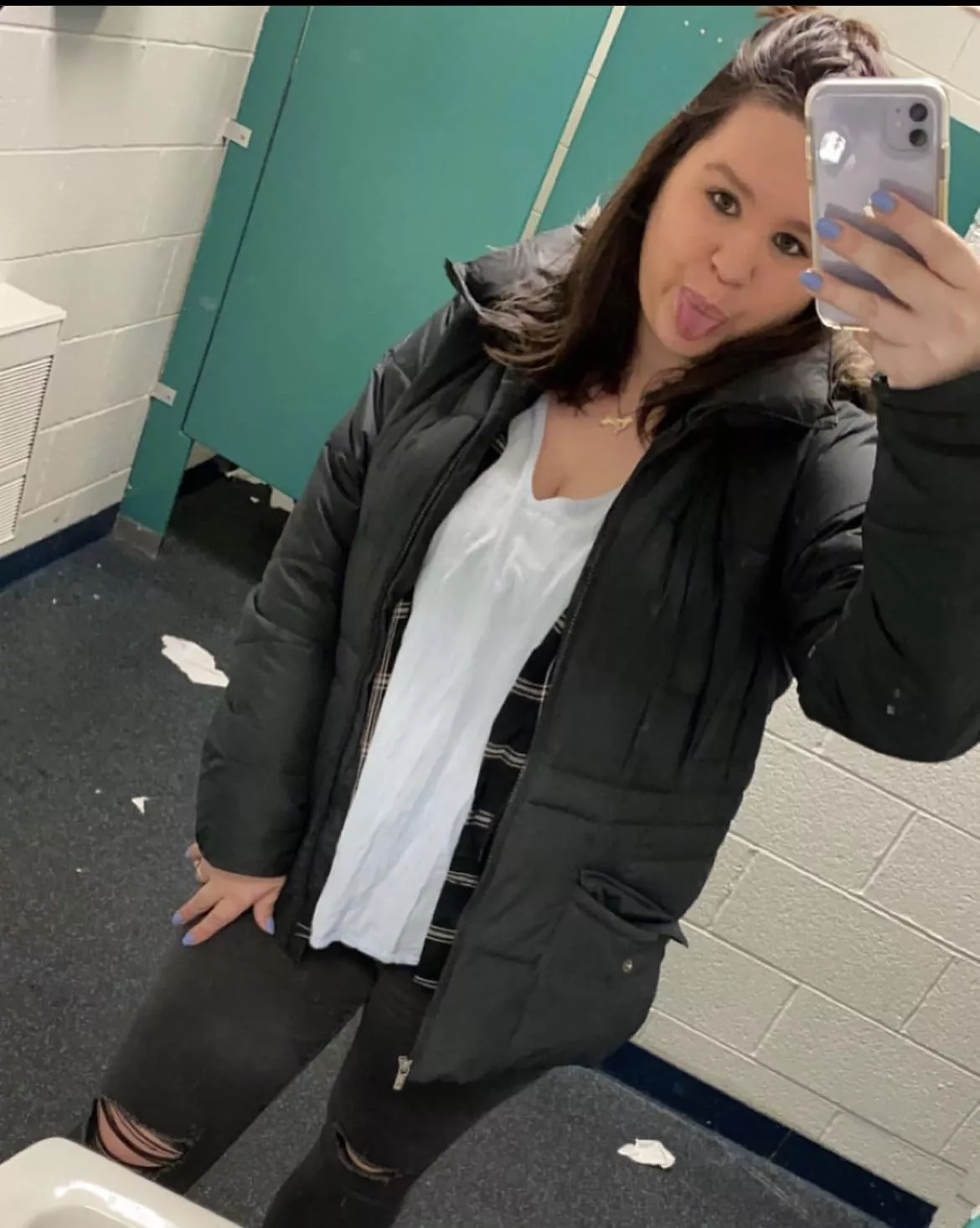 Some entertain me at work posted by Ok-Boss-6923