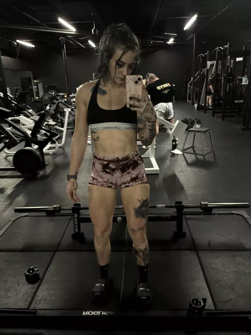 the all black legs room at my gym is >>>> by Blazebabbyyyyyy