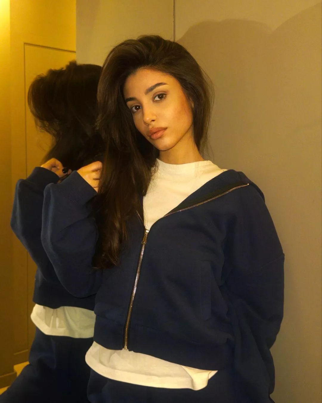 Victoria Sarkisian ... posted by BusyFlower9