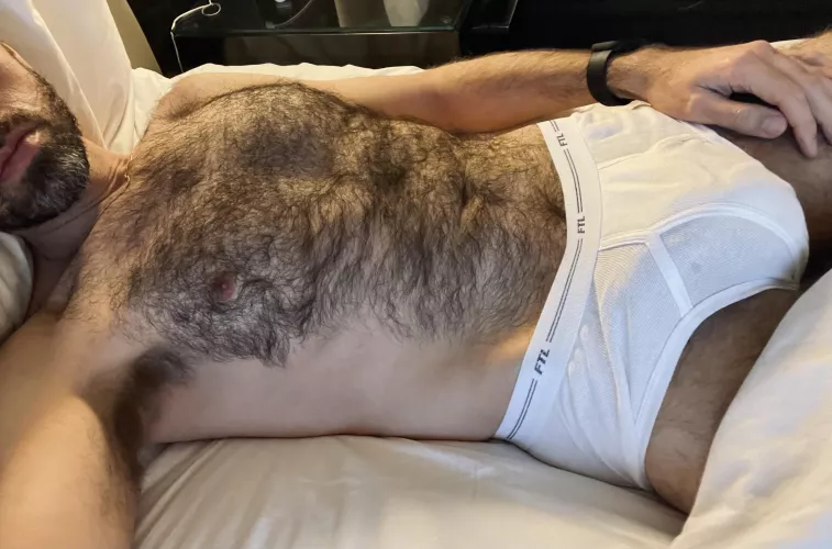 Where are the hairy daddy lovers? by Gayyyfun