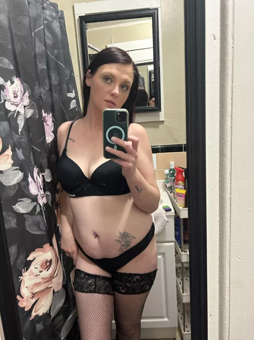 Worship every inch of me? by stonerleigh22