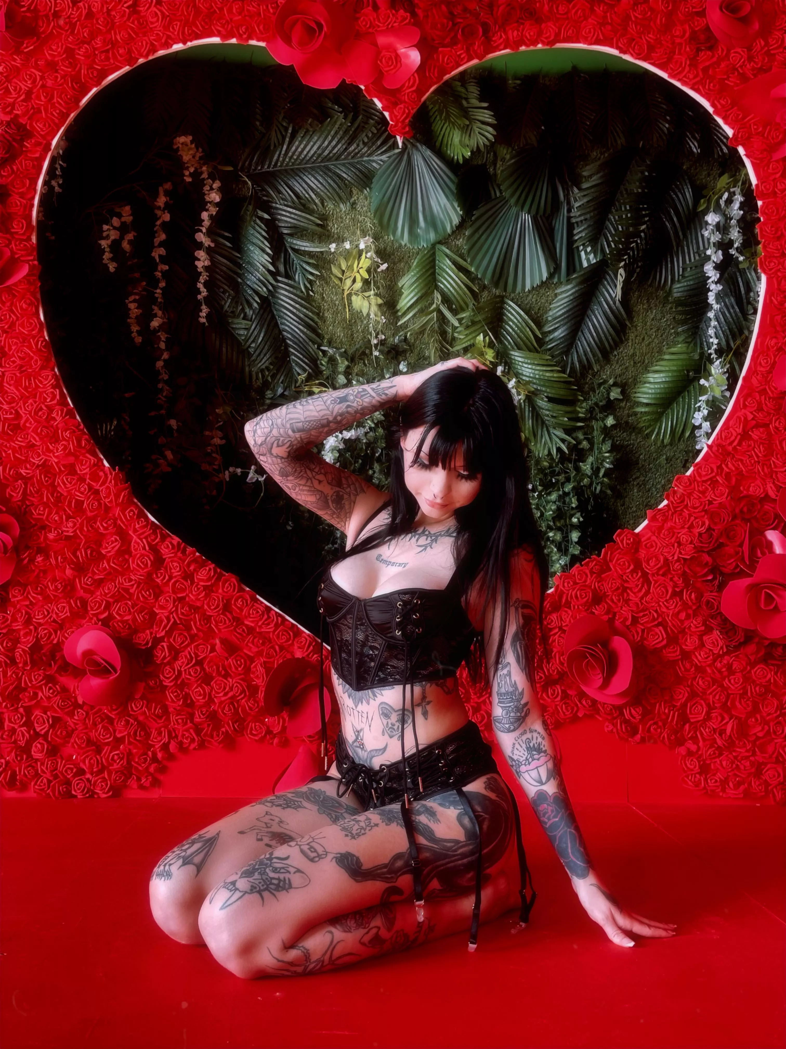 would you eat my chocolate in bed tonight 😉? posted by rott3nlove