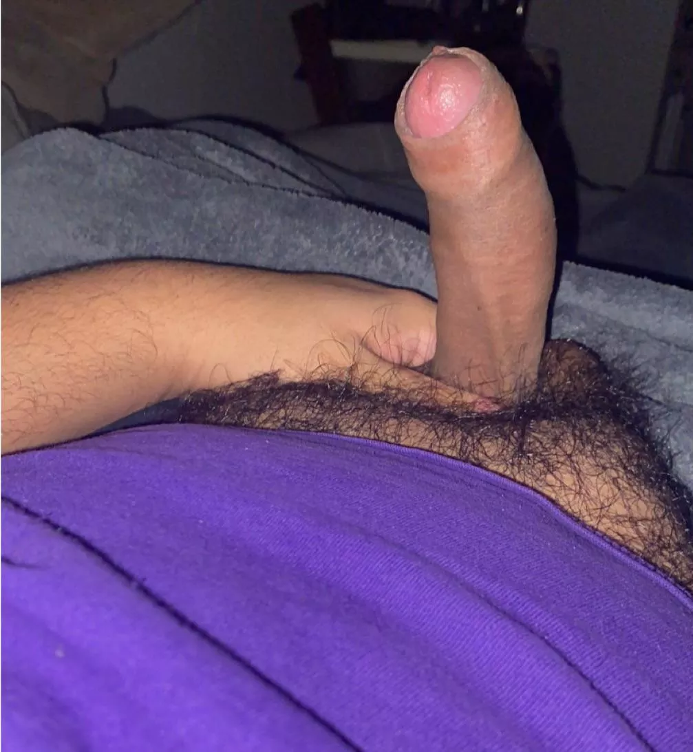 23 latino lineman top for bttms, , linemen, chubby bttms hmu , black/lightskin++ alexc20234c posted by DlBroc