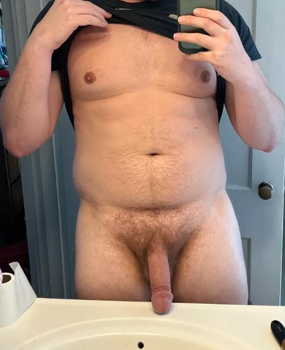A friend told me they associate all dad bods with small dicks… I’m here to change that perception. posted by freakydeaky6699