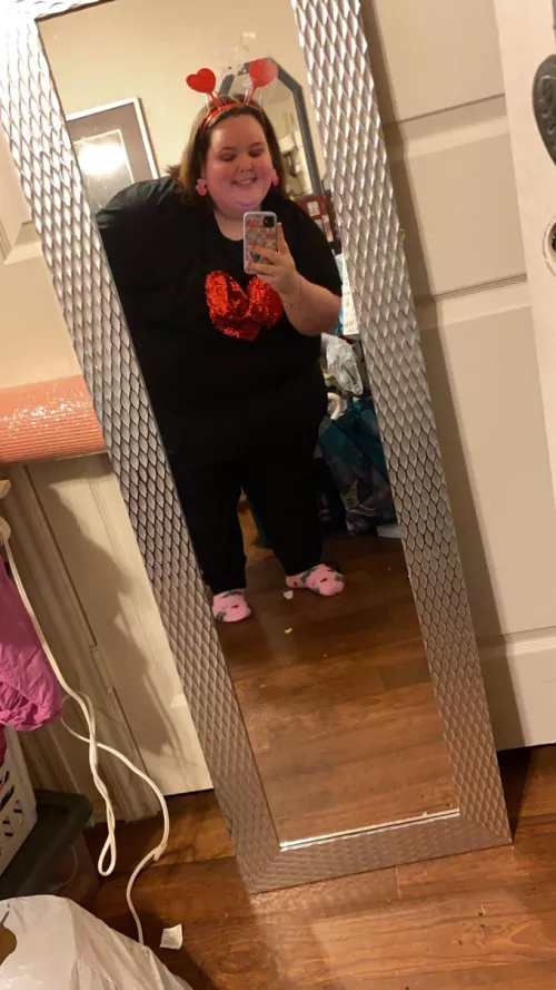 Another year being my own valentine 💘 by Sillykbell