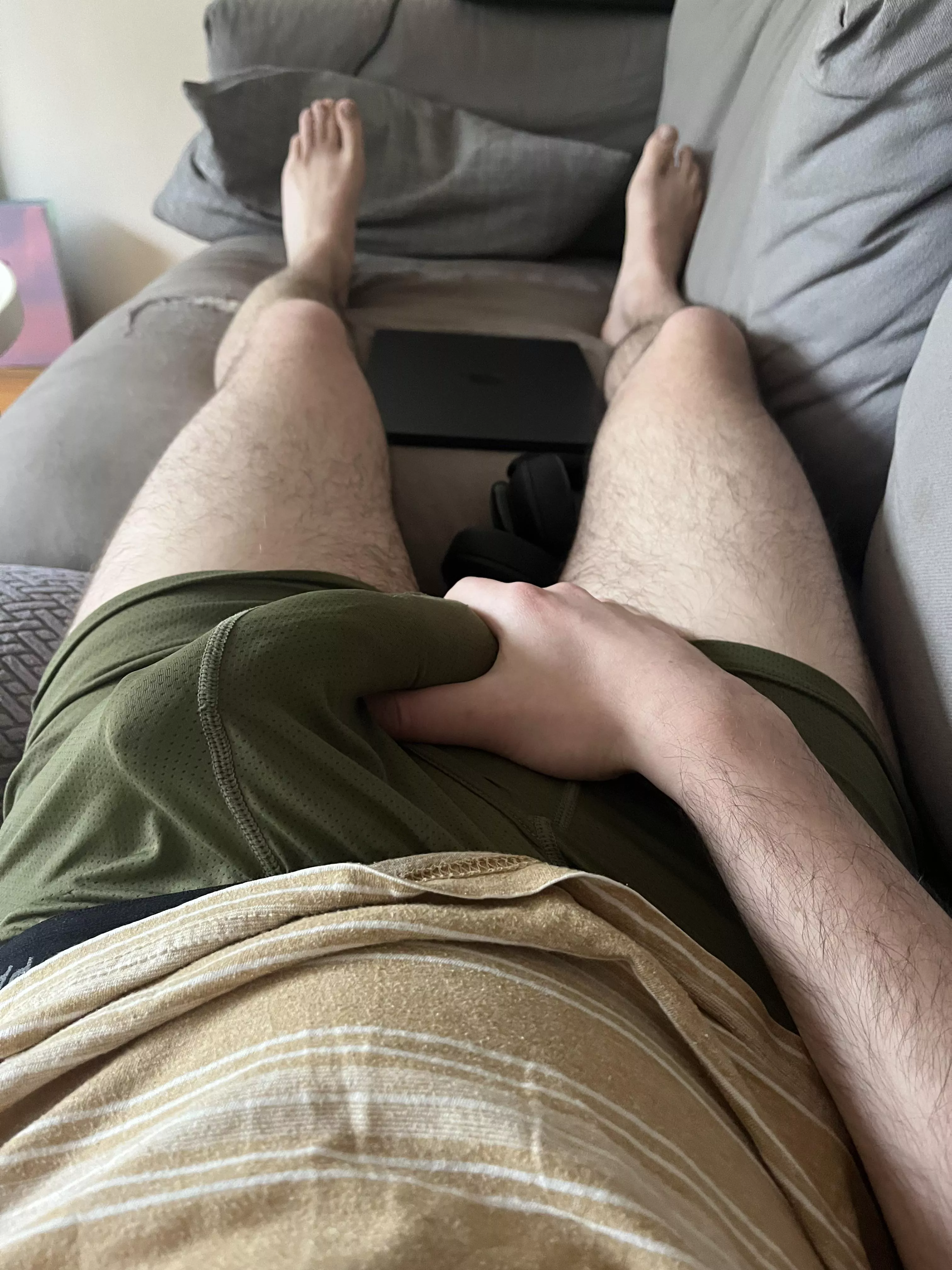 Any brats want to boss a sub top? posted by thricefooll