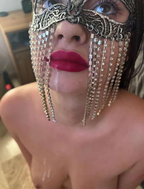 can’t blame me for getting comfortable by vulpinerespite