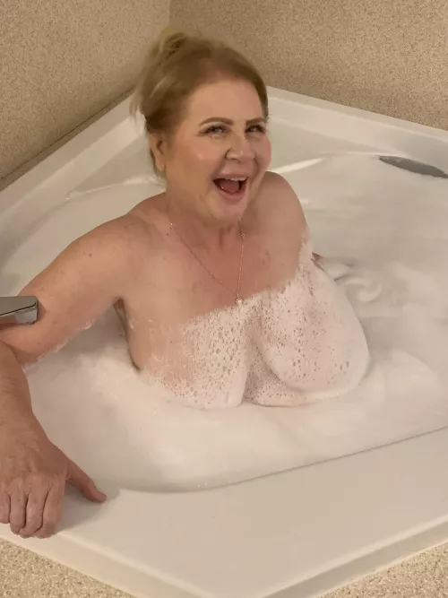 Come on in 😜 by EurogirlinOR