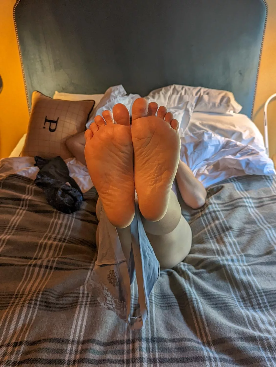 Come to bed posted by ukekitty