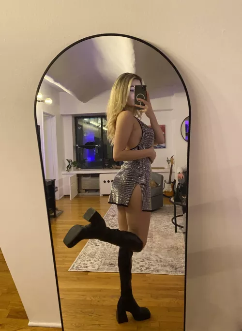 Come up behind me, and lift up. Theres nothing underneath 🤭 by Realistic_Message479