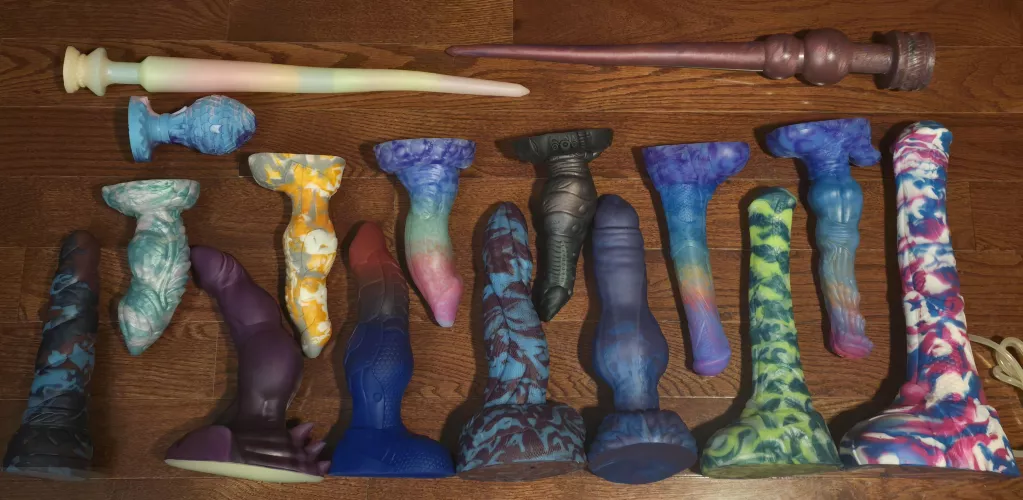 Felt like a toy box update, I think I got most everything in it mostly larges and mediums with a few smalls by sphen4678