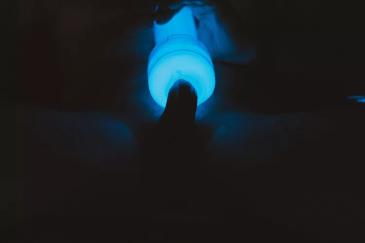 Glow in the dark stroker :) by alechardyxxx