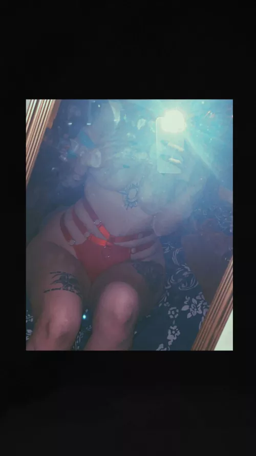 Guess who’s back with the topless cleaning 🧼 by Only420bands