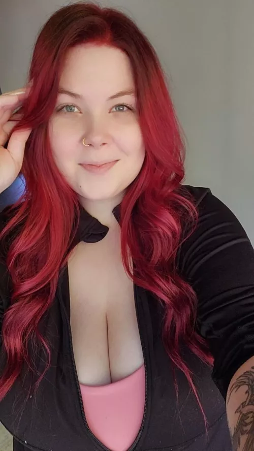 Happy Valentines Day 💋🌹 by CrimsonCurves9