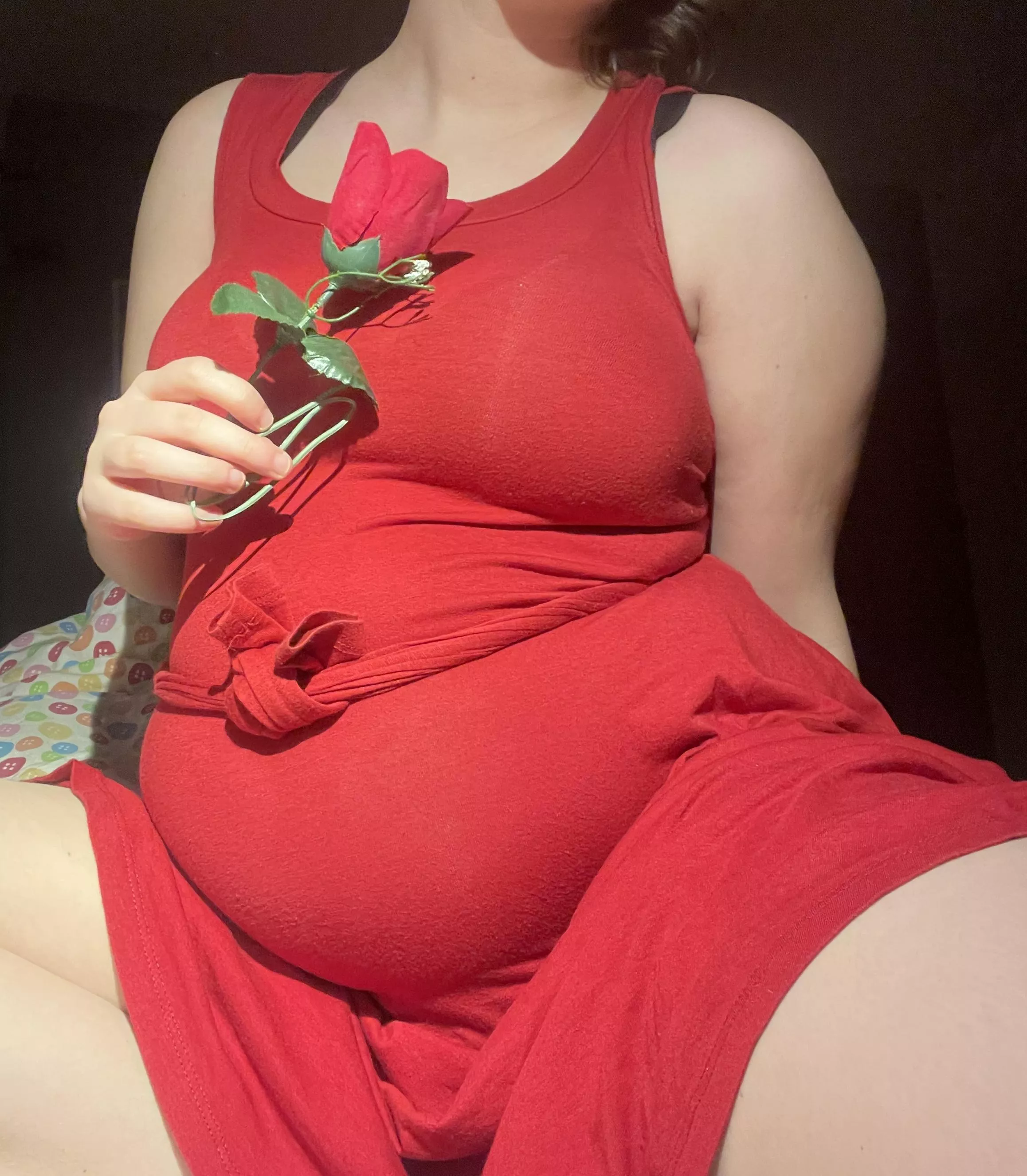 Happy valentines day 🌹🐽 posted by FatteningPrincess