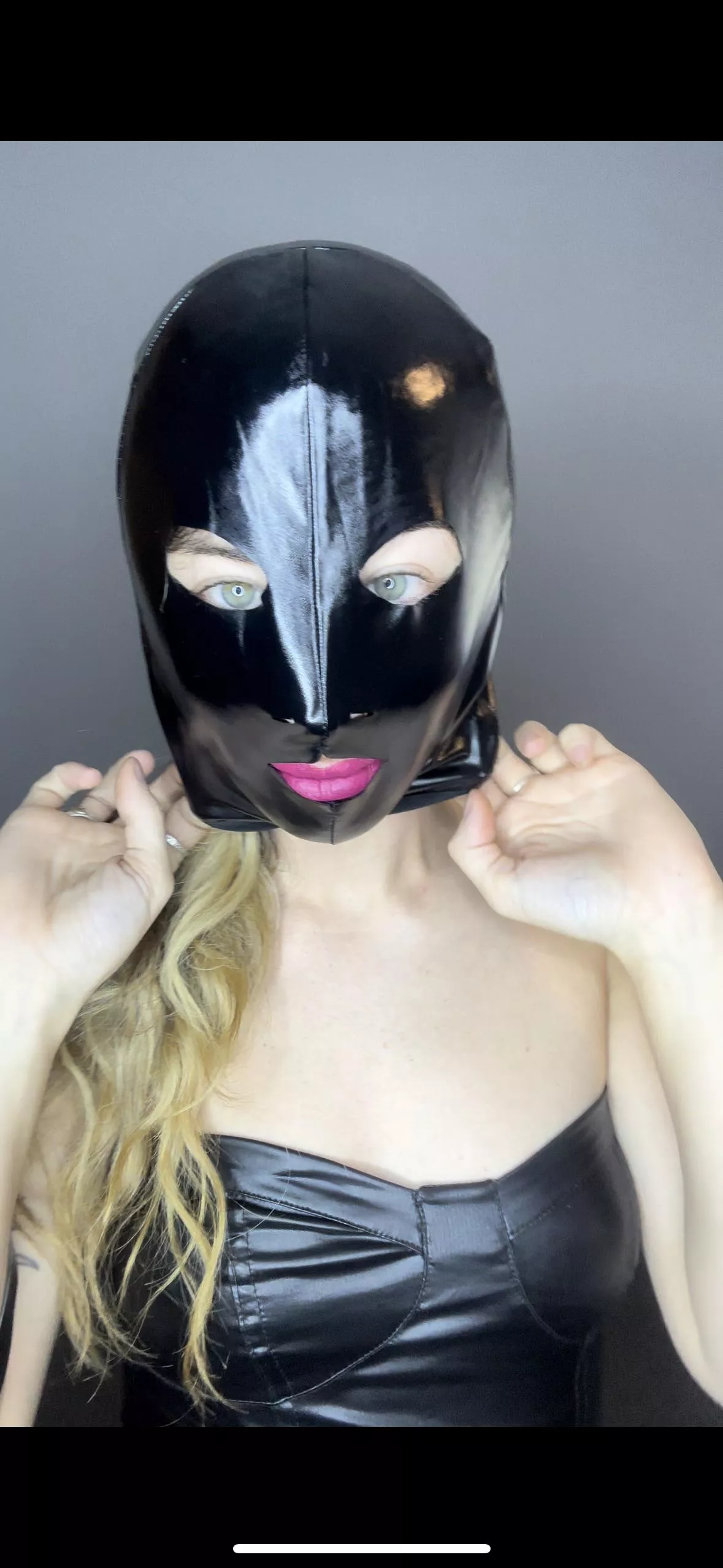 Hi Loser. What are you doing that you're not talking to me? posted by External-Gain4764