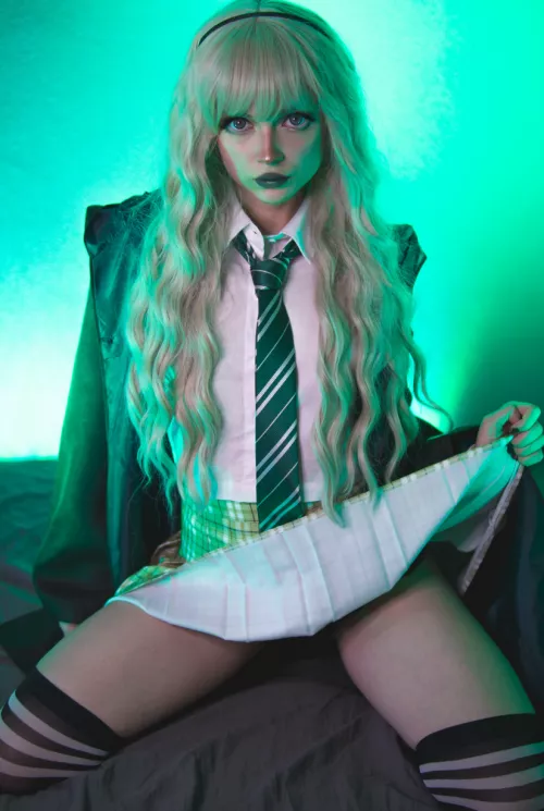 I can teach u some forbidden spells by MereOasis