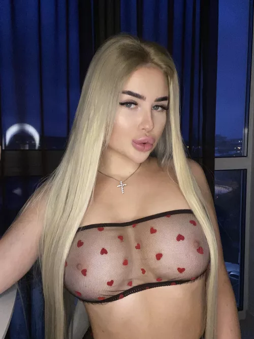 I have goddy boobs! Come and whatch it! by UpstairsSettle68