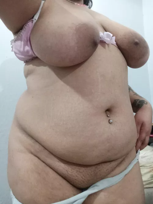 I have many parts on my body for you to squeeze. by chubbyu