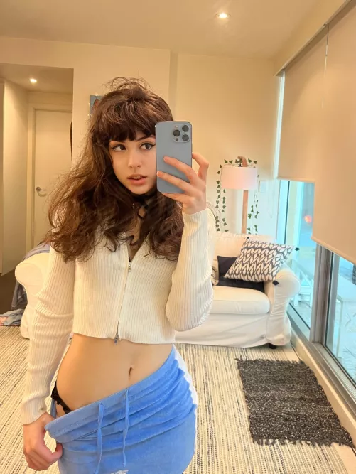 I wore your favorite frilly panties for our pizza date x by smolrug