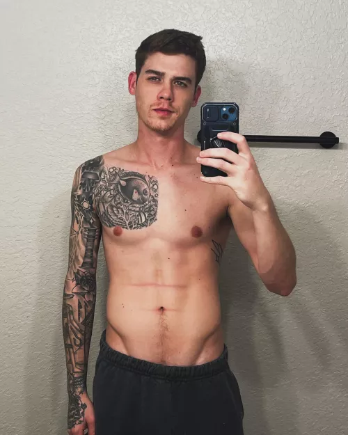 Is this the hot tattooed guy section 🥤 by Fin_wixx