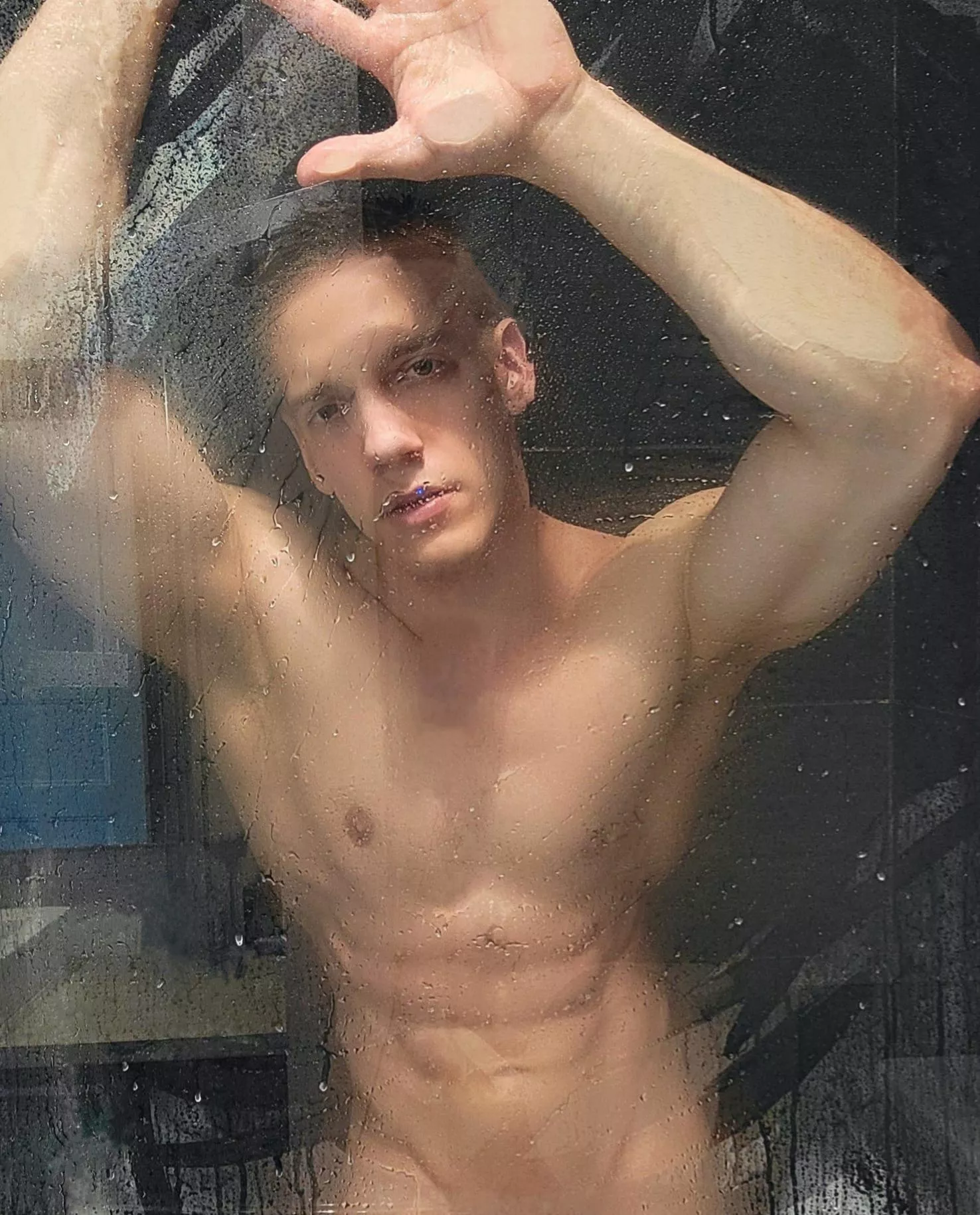 Join me 😈🚿💦 posted by John_fitness91