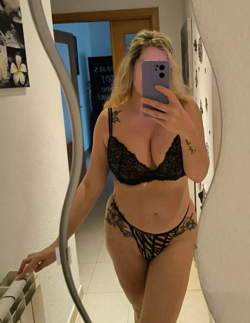 just a real milf by missjonner74