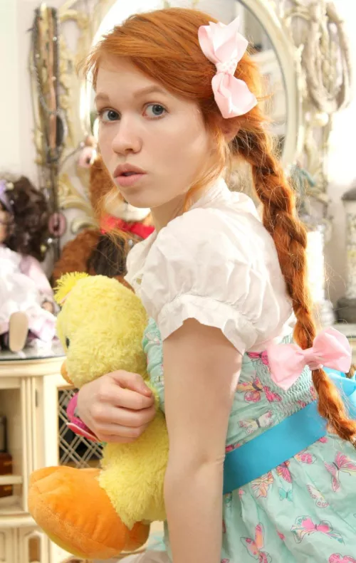 Little ducky. by HereButOverThere