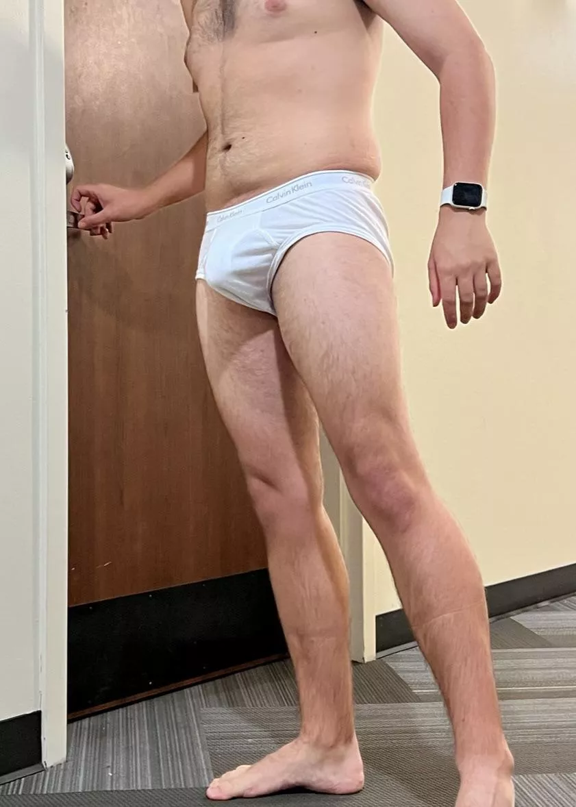 Locked out of my dorm :( posted by lscot33