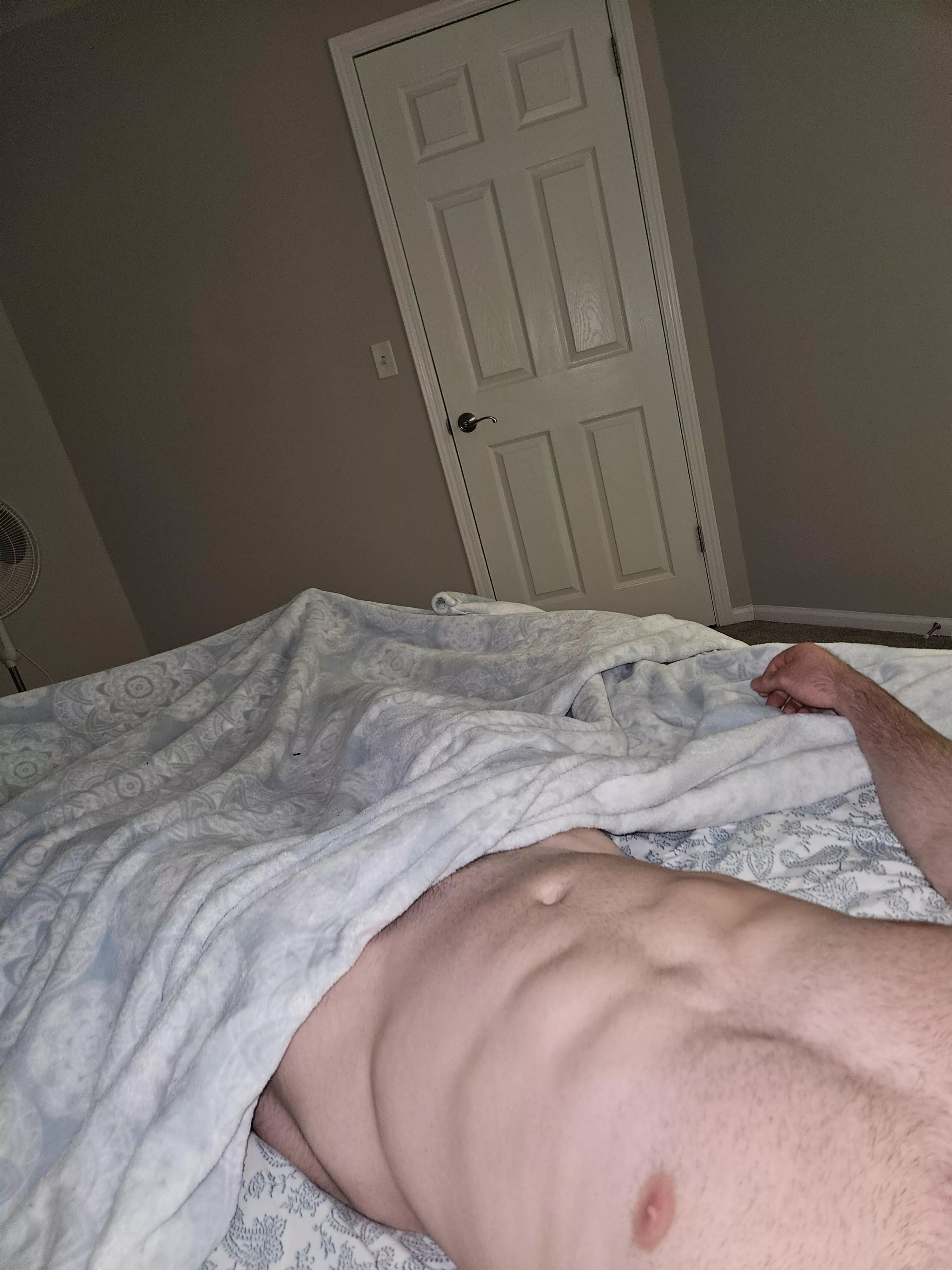 (M) some rest after a great chest/shoulders workout! 💪 posted by yessir145