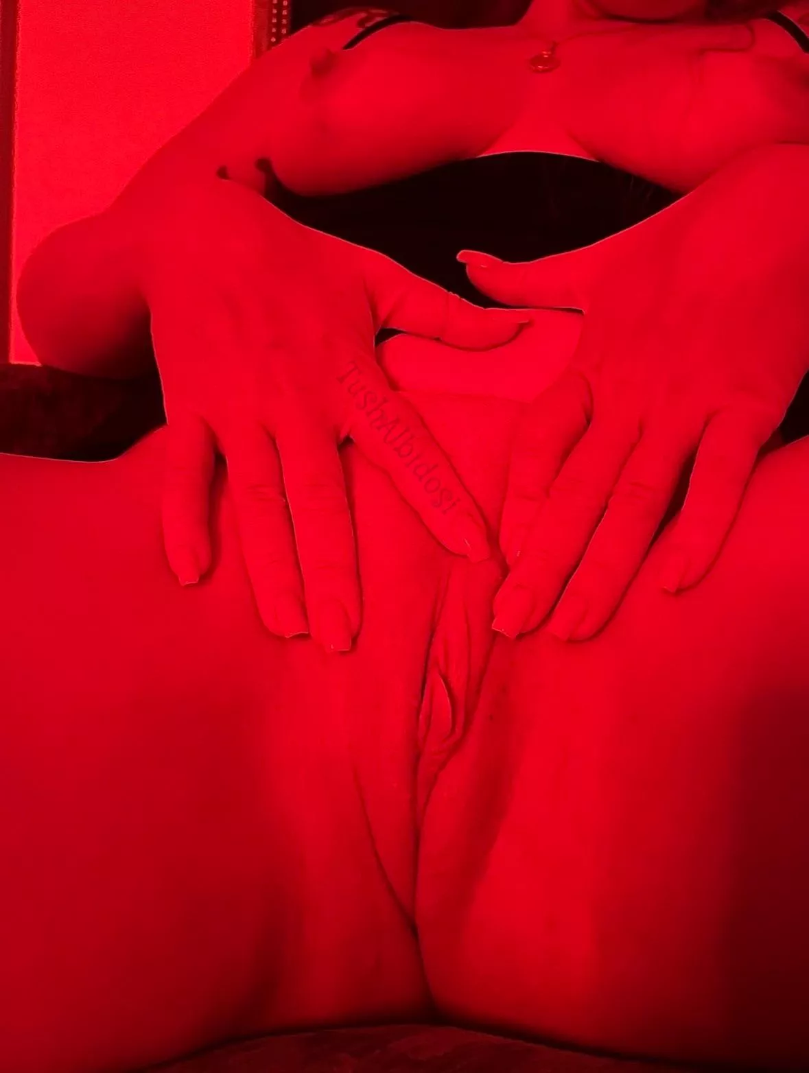 My uncensored tits and pussy as your bleated V-Day gift posted by TushAlbidosi
