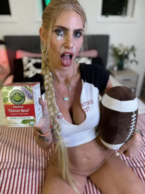 Ready for another load by roslynlevynow