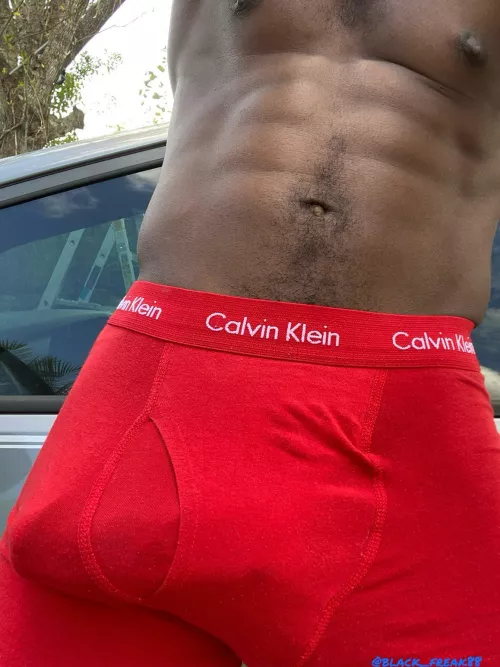 Red suits me well by codemasterzerpa