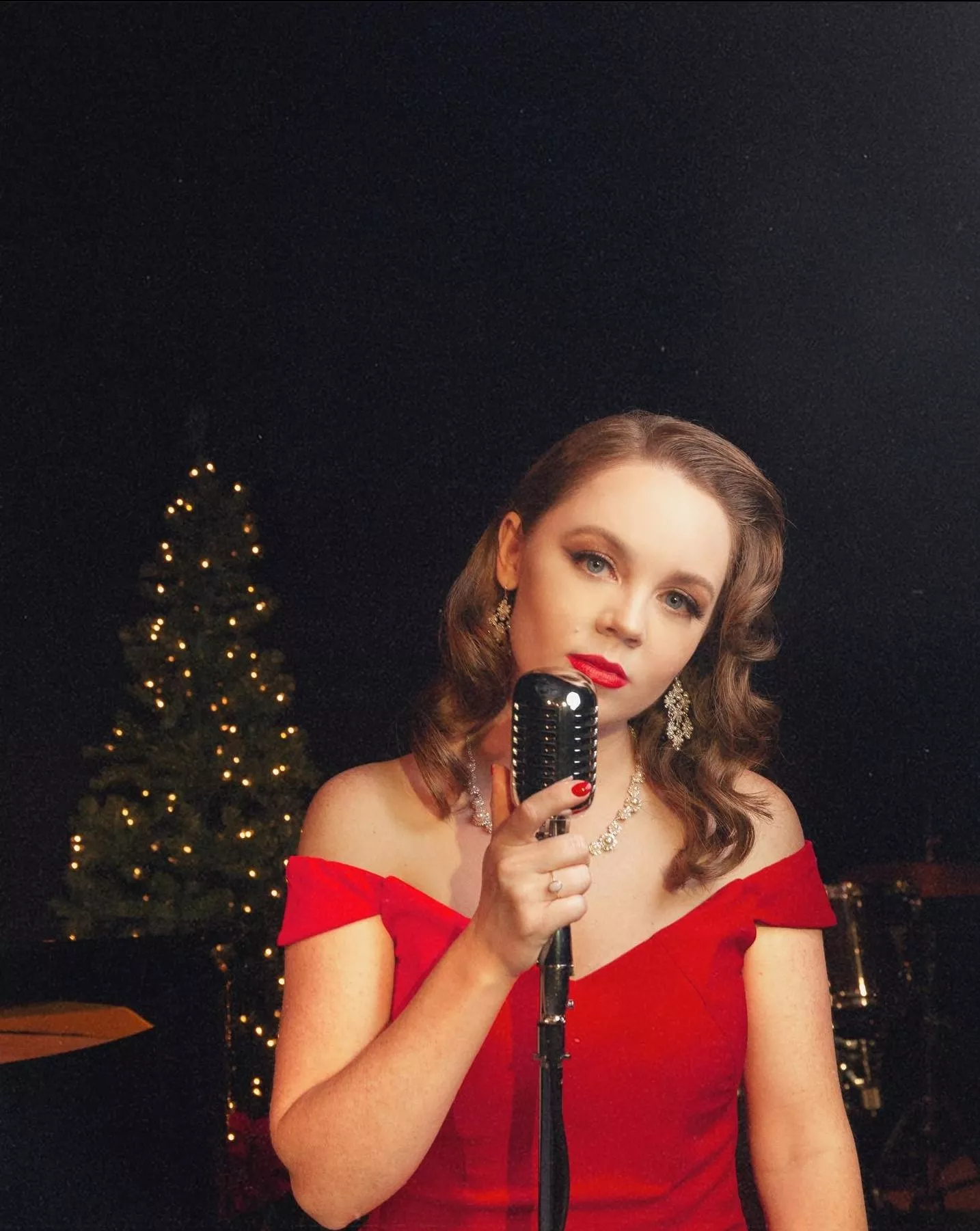 Sarah Reeves posted by OFMrGrey