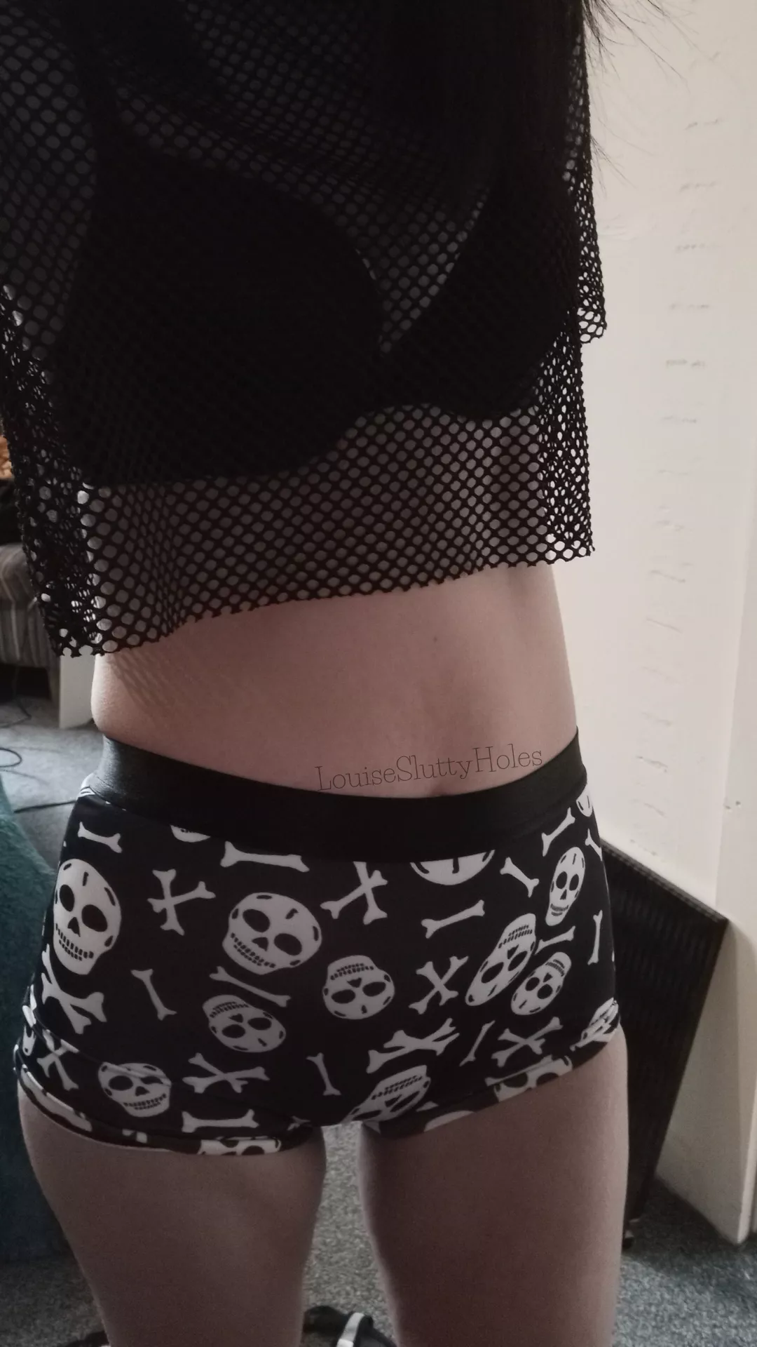 Sexy smooth skull ladies boxers are just one of my many pairs! From £20 24hr £25 48hr. Add-ons and long wears are available x [selling][UK] posted by louisesluttyholes