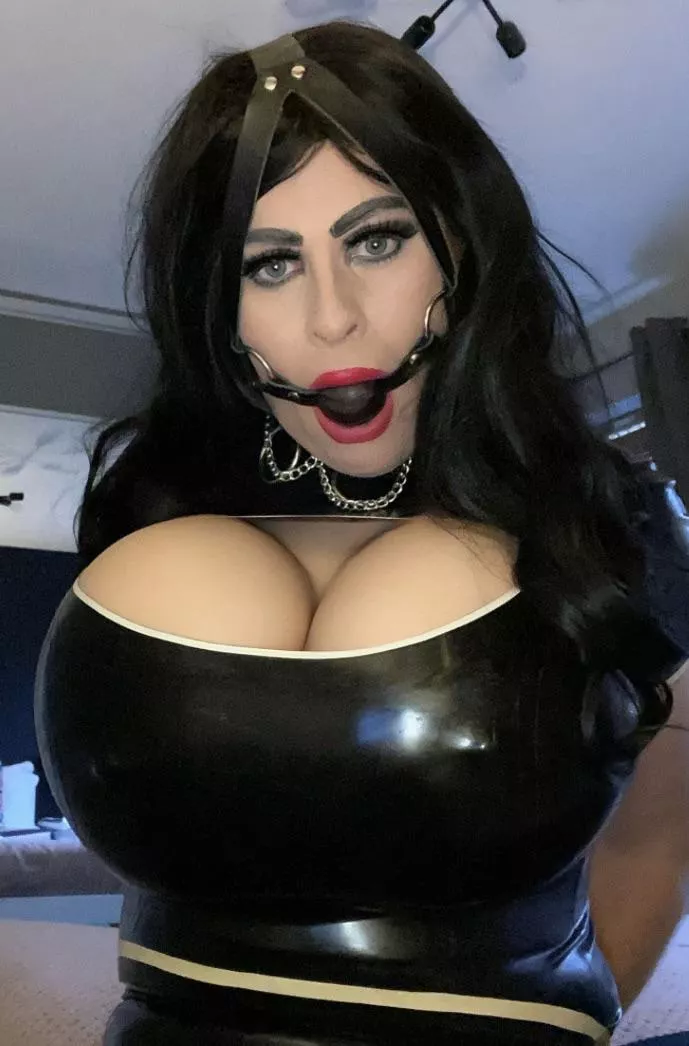 Shiny and matching ❤️ posted by TSAdorablealexis