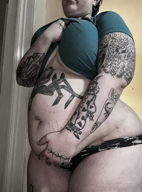 shirt turned crop top by chubbysublil