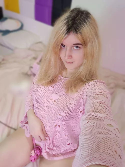 should it be smaller? by nyaakat