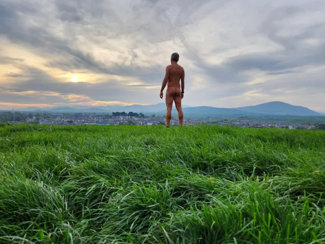 Sightseeing the Australian way by publicnakedrun